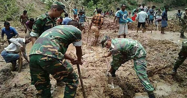 bd army helping rohingya