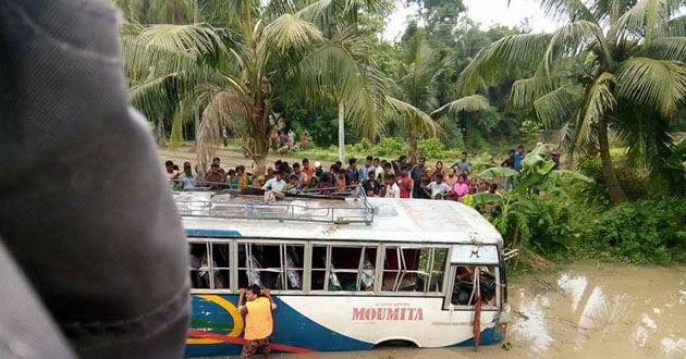 bus collapses in khulna 5 killed