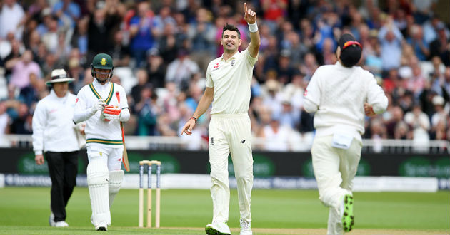 anderson picked up 300 wickets