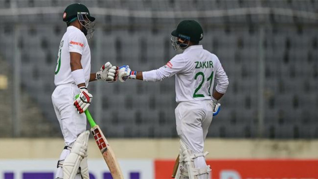 bangladesh lead past 370 runs
