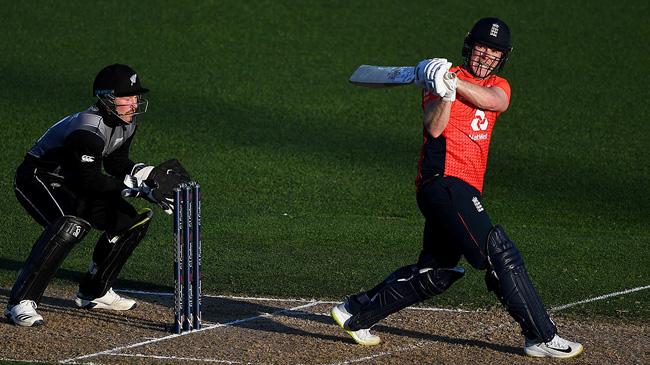 eoin morgan hits out for six