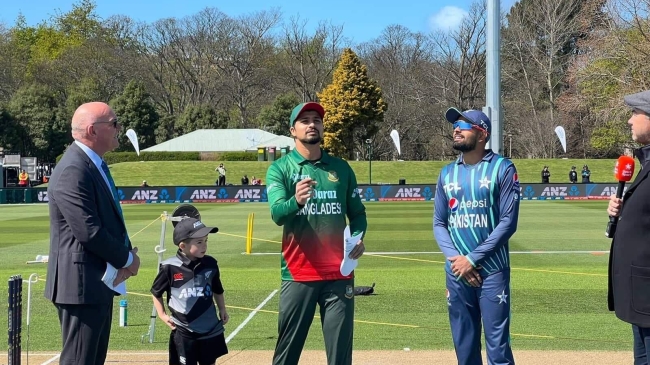 no shakib in the eleven bangladesh will bowl after winning toss