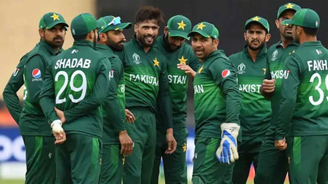 pakistan sarfaraz 11 cricketers