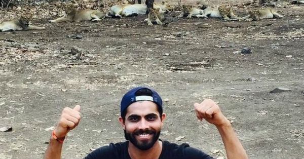 pictures with lion in background jadeja fined