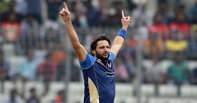 shahid afridi showing his ability at the age of 38
