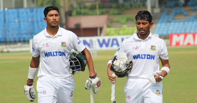 soumya and anamul backing after hitting fifty