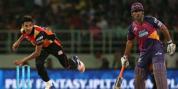 srh on top by a last ball win