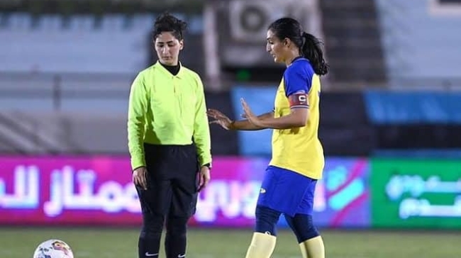 anoud al asmari first women referee saudi arab