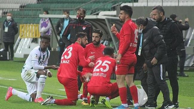 iftar breaks for muslim footballers