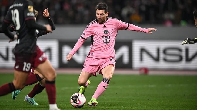 messi in japan