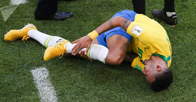 neymar acting in field