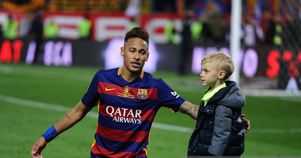 neymar and his son in nue camp