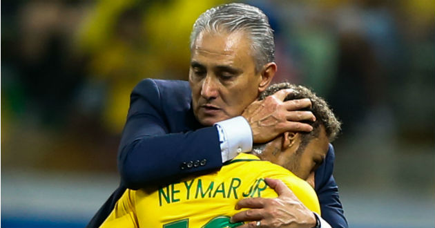 tite and neymar in dug out