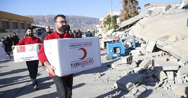 Turkish aid trucks quake Iraq
