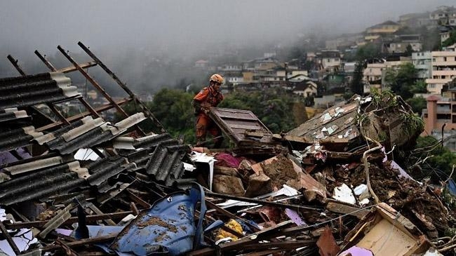 brazilian city petrópolis deadly landslides