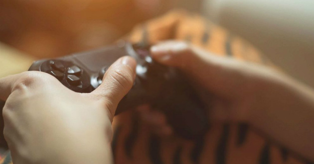 brother killed sister to get video games controller