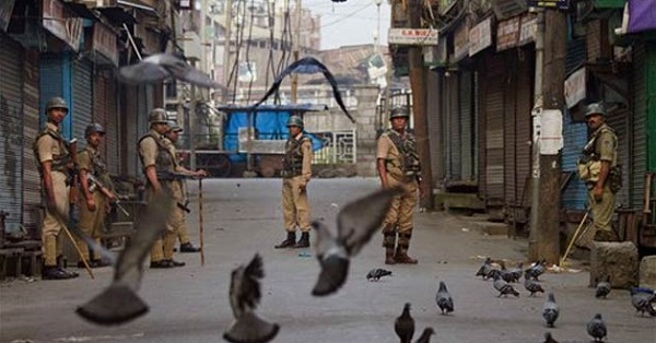 curfew in kashmir