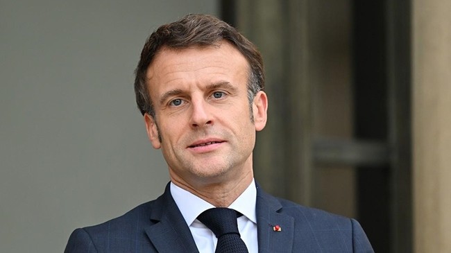 french president emmanuel macron 3