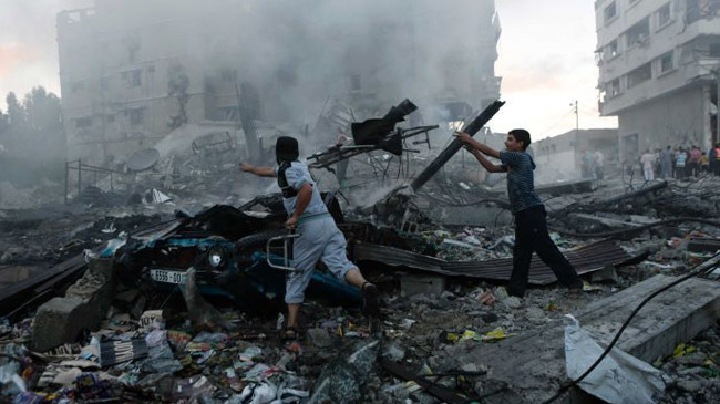 gaza ruined as israeli raid