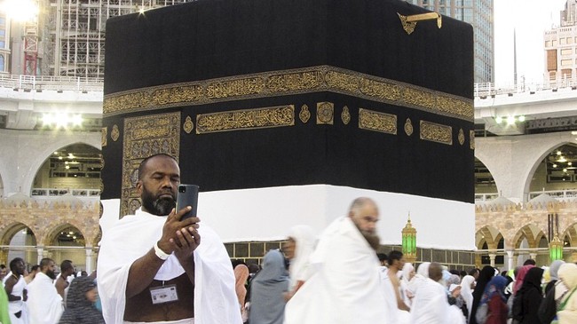 kaaba selfie