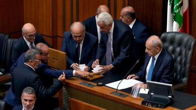 lebanon mps fail to elect president for fourth time