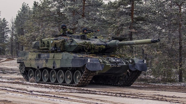 leopard 2 battle tank
