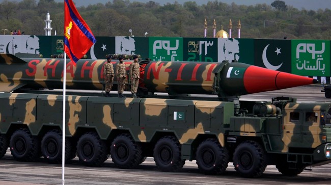 pakistan nuclear weapon 2