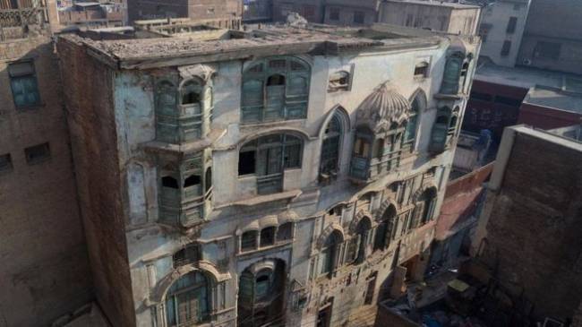 pakistan to preserve bollywood stars home in peshawar
