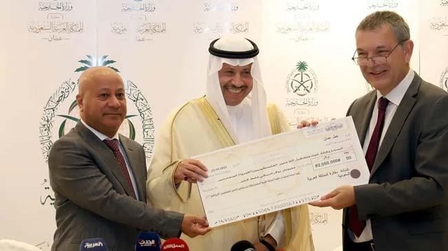 saudi donates for palestinian refugees