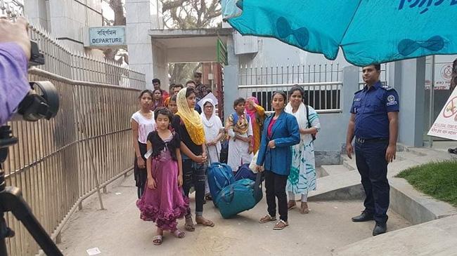 10 bangladeshi children returned from india after 3 years