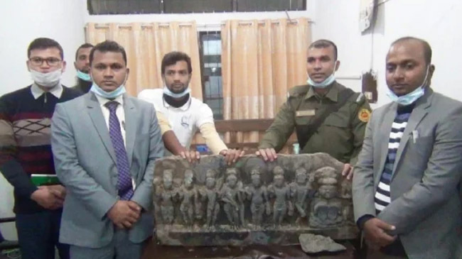 114 kg statue 1