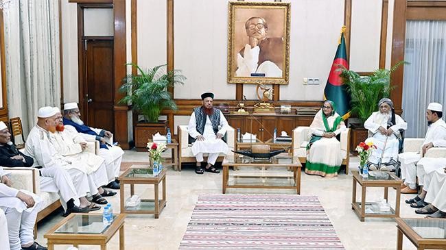 14 leaders of 9 islamic parties met prime minister sheikh hasina at ganabhaban