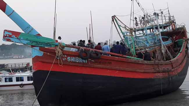 17 indian fishermen arrested home