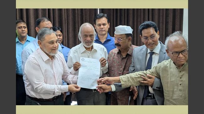 রাষ্ট্রপতি পদে মির্জা ফখরুলের মনোনয়নপত্র জমা