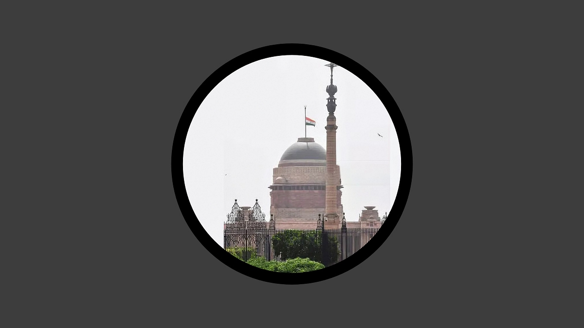 ভারতের রাষ্ট্রপতি ভবনের আকস্মিক ঘোষণায় তুঙ্গে জল্পনা