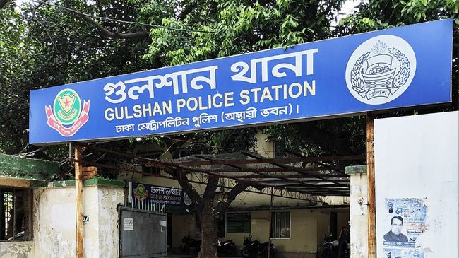 গুলশানে ঝটিকা মিছিল: ওসির পর ডিসিও প্রত্যাহার
