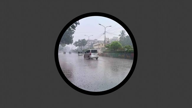 রাত থেকে ঢাকায় বৃষ্টি