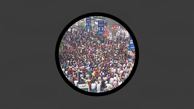 পুলিশি হয়রানি বন্ধের দাবিতে রিকশাচালকদের সড়ক অবরোধ