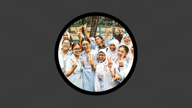 এইচএসসি: পাসের হারে বড় ব্যবধানে এগিয়ে ছাত্রীরা