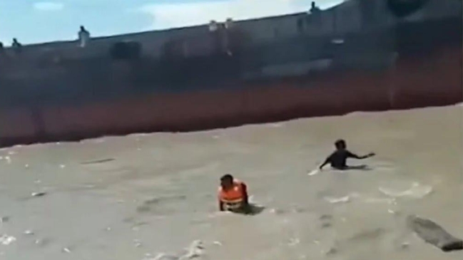2 ship collision 3 bodies of 6 missing sailors recovered