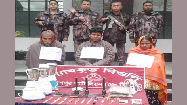 3 detained in jhinaidah