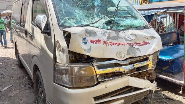 4 killed in microbus three 1