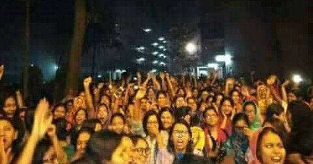 DU female students