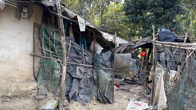 a mortar shell from myanmar fell on a house in bangladesh