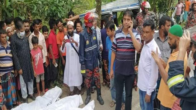 accident barisal abulence coverd van