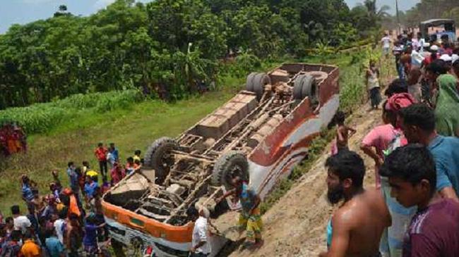 accident commilla bus