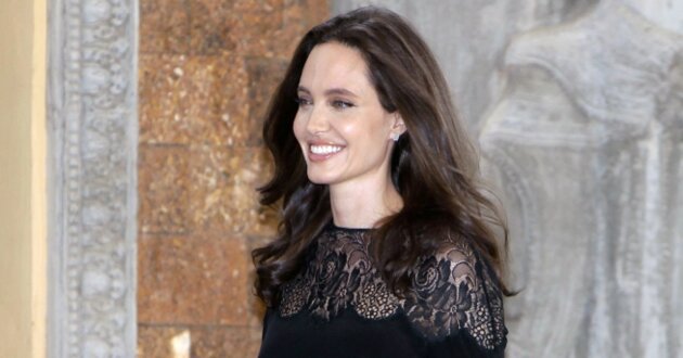 angelina jolie in bd