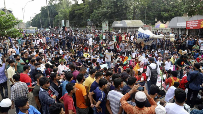 anti rape rally in shahbag 1