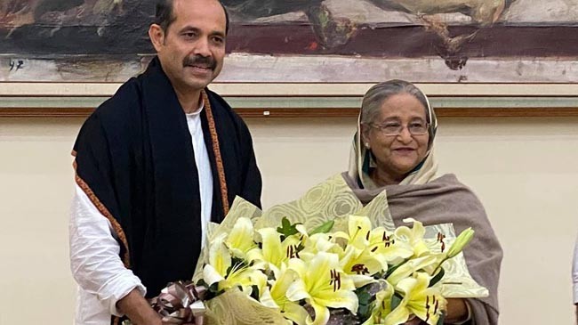 atikul with pm hasina