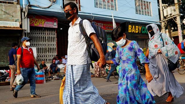 bangladeshi walking in street